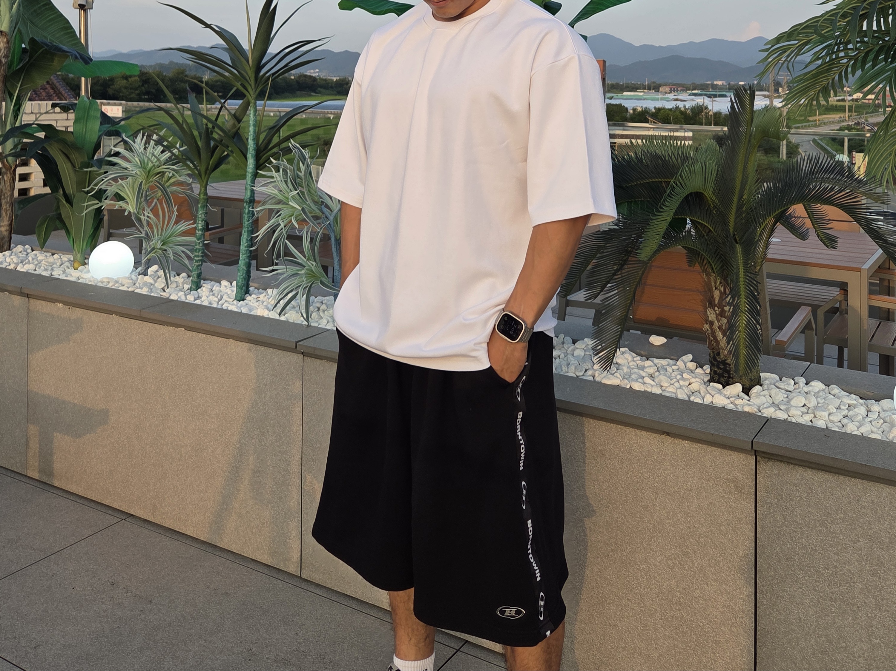 GMK basics 자체제작 국내산 16수(30수 투플라이) 목 안 늘어나면서 어깨 넓어 보이는 무지 반팔 티셔츠 - 상세 이미지 4