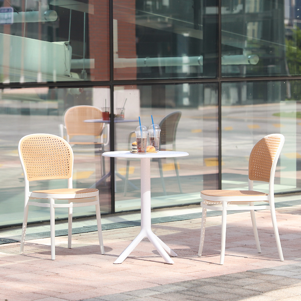 (2인세트)마엘 야외용 카페 테라스 정원 플라스틱 의자 테이블 세트 화이트