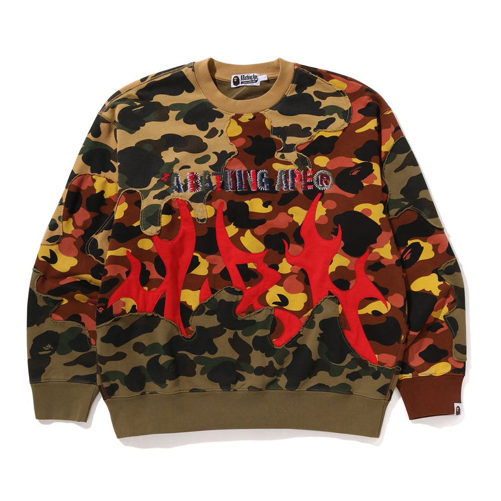 베이프 티셔츠 1ST CAMO UPCYCLED RELAXED FIT CREWNECK SWEATSHIRT 1L80-113-305 - 메인 이미지