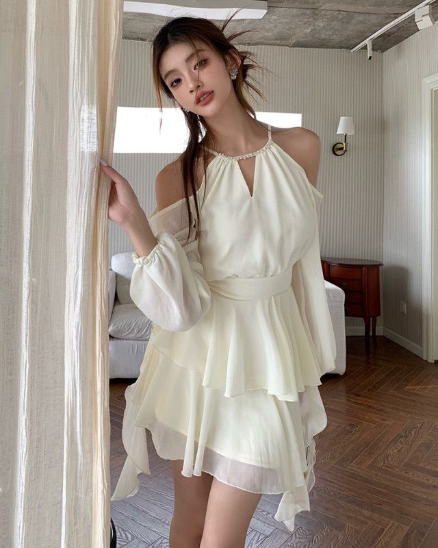 여성 우아한 오프숄더 홀터넥 등롱소매 쉬폰 X라인 프릴 미니 원피스 하이웨스트 짧은 여리여리 봄 여름 데이트룩 8276 - 상세 이미지 2