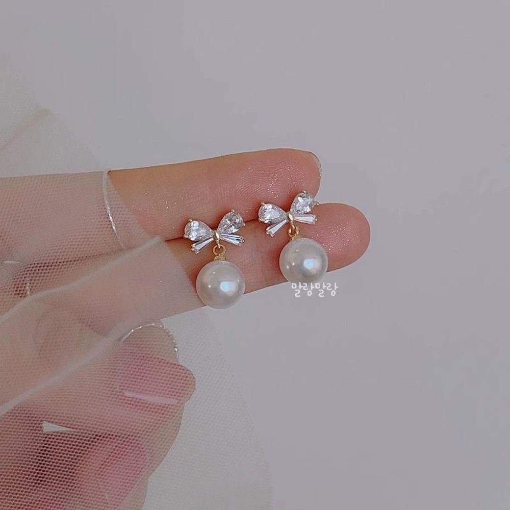 달랑 진주 크리스탈 큐빅 리본 포인트 드롭 귀걸이 우아한 이어링 - 상세 이미지 3