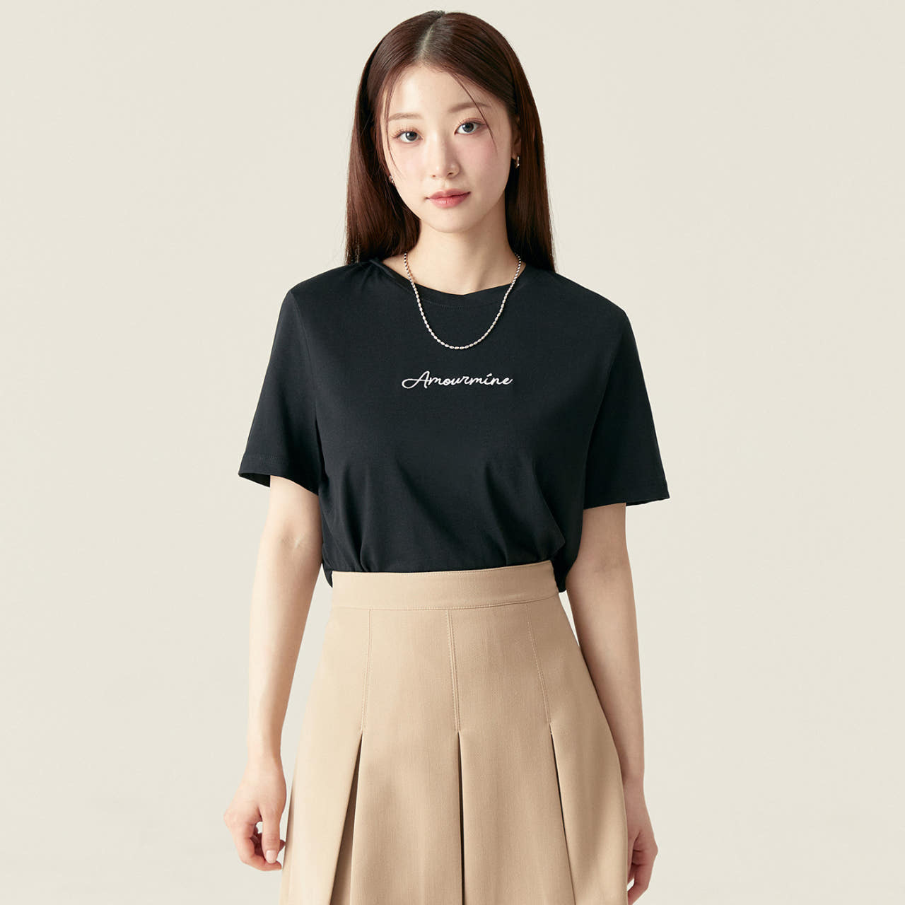 로엠 심플 레터 반팔 티셔츠 RMHWF23R11