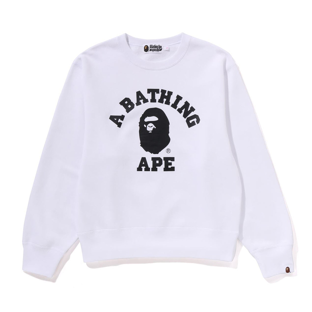 베이프 우먼즈 맨투맨 COLLEGE CREWNECK SWEATSHIRT 1L80-213-003 - 상품 이미지
