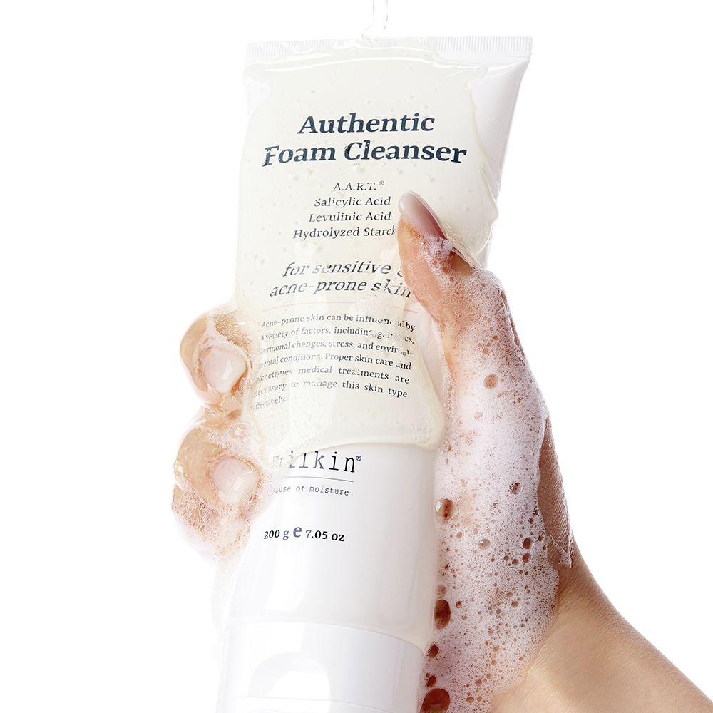 밀킨 어센틱 약산성 살리실산 여드름 진정 보습 피지 모공 관리 폼 클렌징 200ml 이미지 4