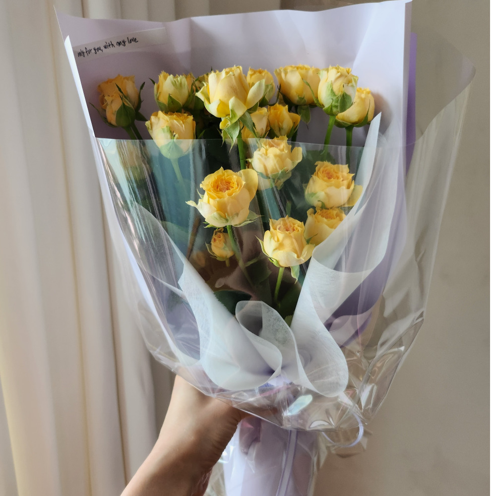[화담소] 미니장미 꽃다발 장미 한다발 핑크 주황 노랑 생화 택배 꽃배달싼곳 양재꽃시장 이미지 6