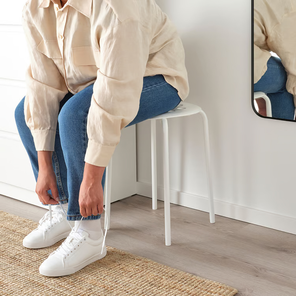 이케아 마리우스 스툴 철제 의자 보조 미니 카페 사무실 화이트 301.840.50 MARIUS