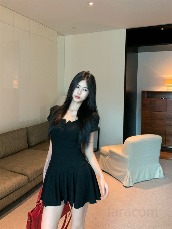 여성 유넥 반팔 골지 플레어 미니원피스 A라인 슬림핏 단추 캐주얼 페미닌 데이트룩 데일리룩 봄 여름 가을 13175 - 상세 이미지 5