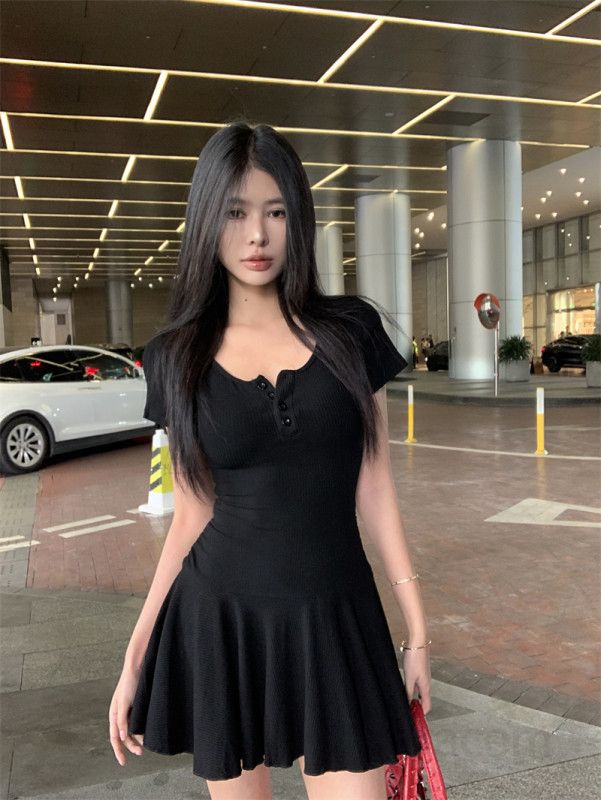 여성 유넥 반팔 골지 플레어 미니원피스 A라인 슬림핏 단추 캐주얼 페미닌 데이트룩 데일리룩 봄 여름 가을 13175 - 상세 이미지 2