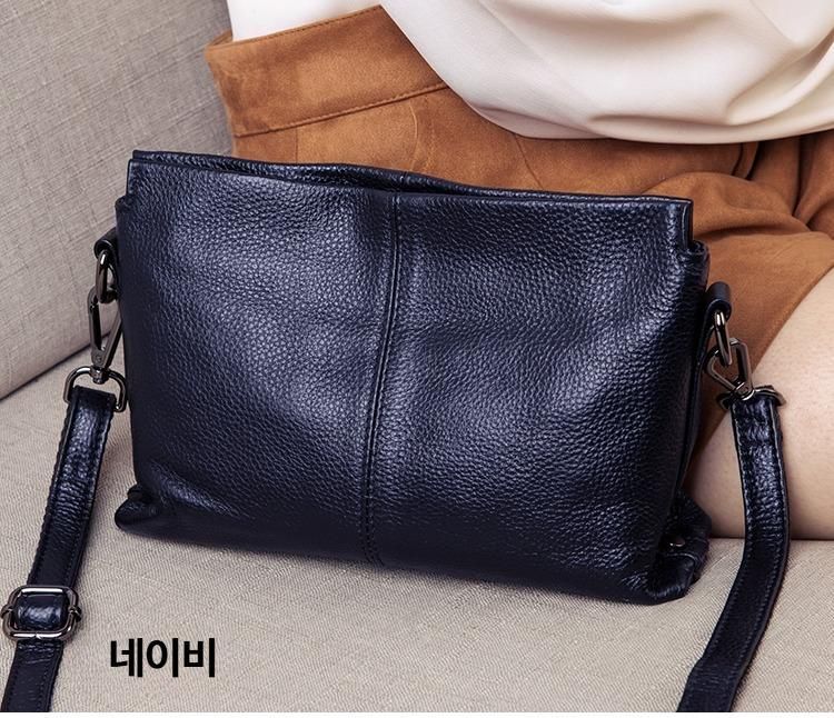 여성 가죽 숄더백 미니백 부드러운 질감 데일리 패션 가방 깔끔한 스타일 고급스러운 디자인(다양한 사이즈구성) - 상세 이미지 5