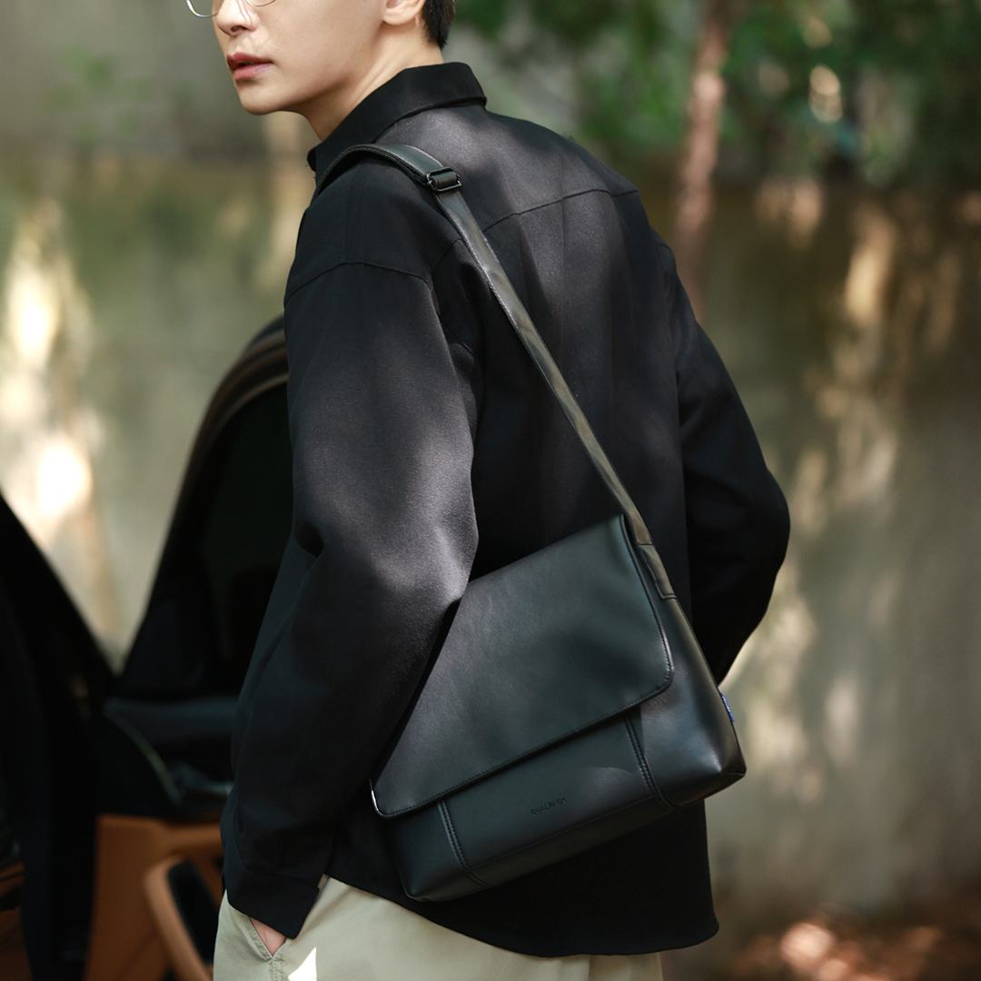 퀄팩 에센셜 레더 크로스백 309 / 메신저백