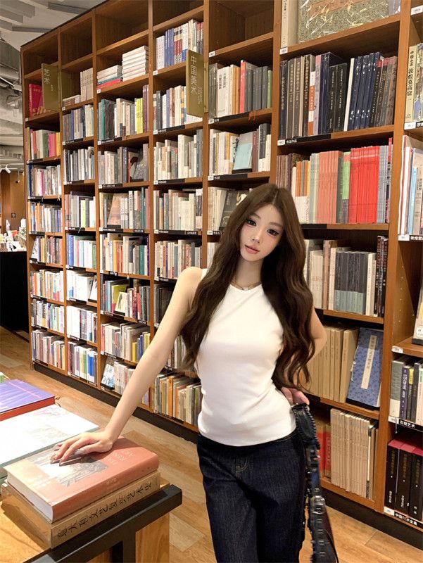 여성 백오픈 등트임 옆트임 컷아웃 유니크 민소매 슬리브리스 티셔츠 나시 탑 베이직 썸머 데일리룩 여름 캐주얼룩 봄 여름 13203 - 상세 이미지 4