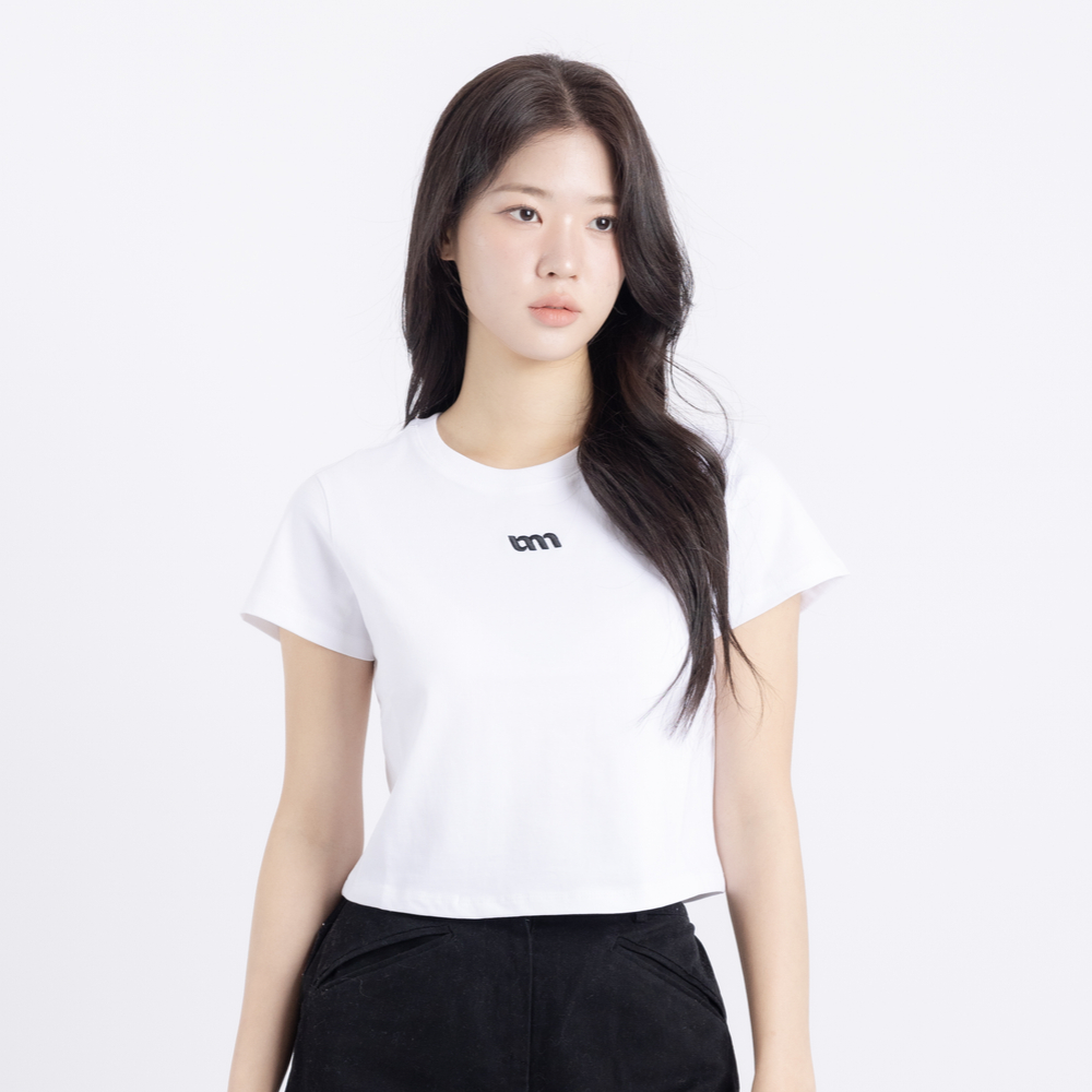 유미비 여성 크롭티 면 반팔 자수 로고 티셔츠 - 상세 이미지 2