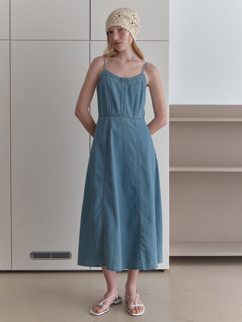 [엘씨브이] SLEEVELESS DENIM-LIKE DRESS_BLUE