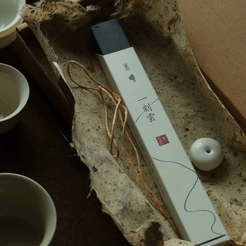 베트남 침향향 가정용 선물 훈향 인센스 백단향 A. 클라우드의 순간Agarwood 줄 맛 - 상품 이미지