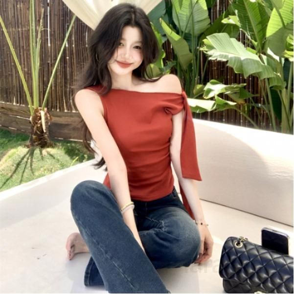 여성 오프숄더 슬림핏 민소매 스트링 비대칭 보트넥 블라우스 오피스룩 데일리룩 봄 여름 13267 - 상품 이미지