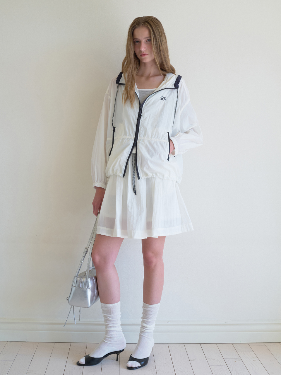 [엘씨브이] HOODED WINDBREAKER JUMPER_IVORY - 상품 이미지