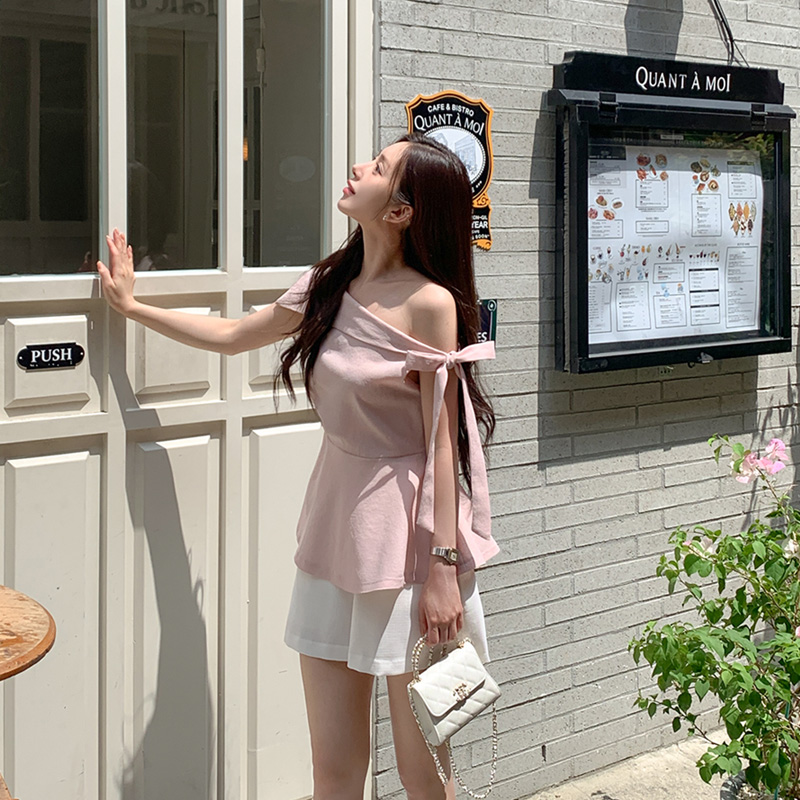 클로에 리본 언발 오프숄더 사이드 셔링 블라우스 bs8342 - 상세 이미지 2