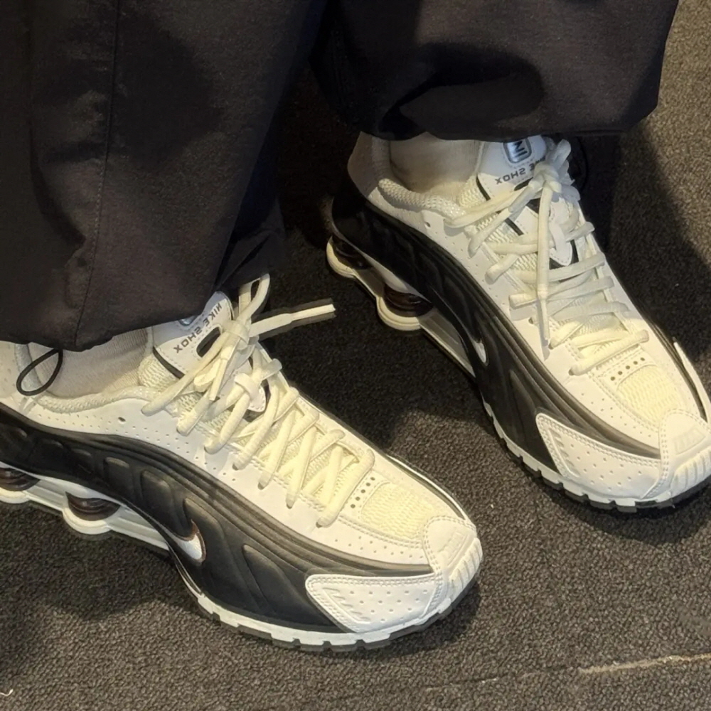 나이키 Shox R4 화이트 티라미수 W AR3565-104 - 상세 이미지 3