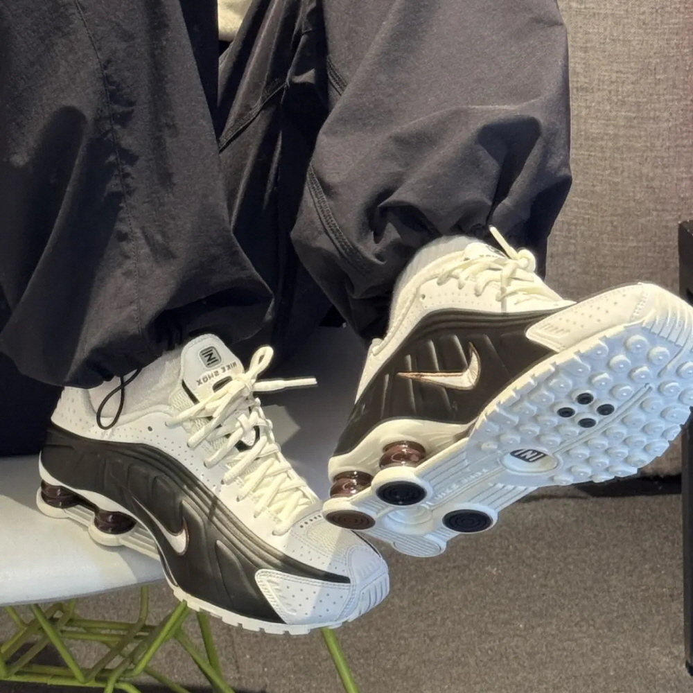 나이키 Shox R4 화이트 티라미수 W AR3565-104 - 상세 이미지 4