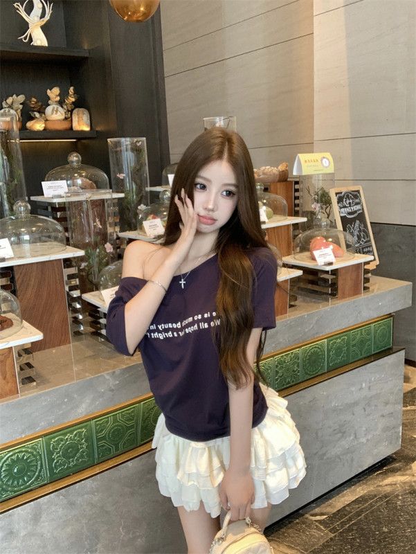 여성 오프숄더 반팔 티셔츠 루즈핏 데일리 캐주얼 썸머 상의 기본티 시원한 편안한 이지룩 코디 쇄골라인 13283 - 상세 이미지 3