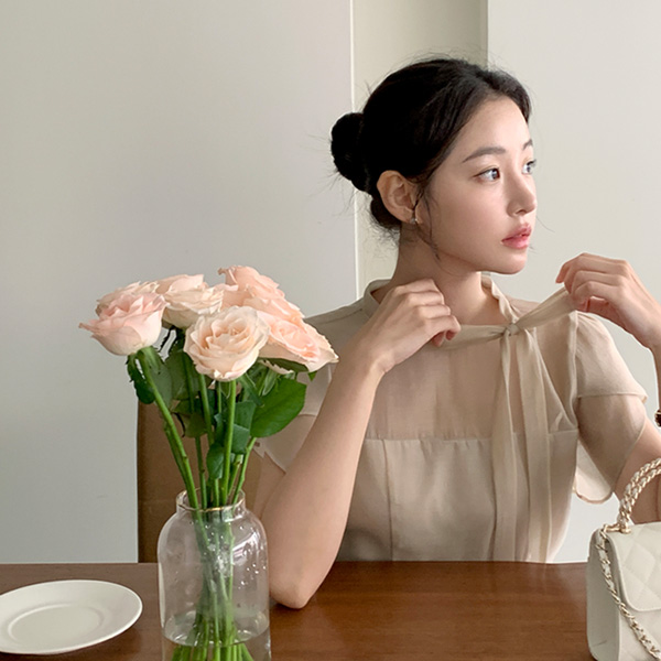 마르셀 시스루 쉬폰 리본 스트랩 블라우스 bs8365 - 상품 이미지