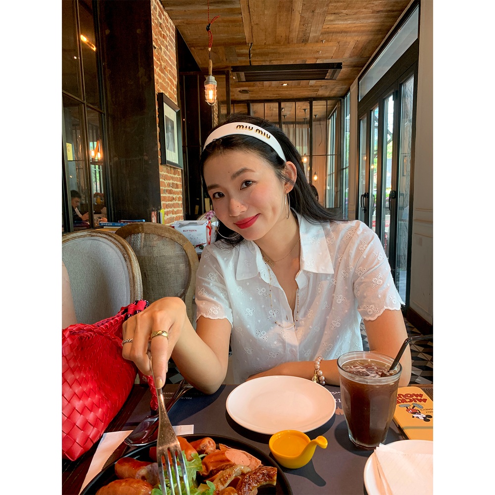 물결포인트 반팔 셔츠 펀칭 꽃자수 루즈핏 유니크 예쁜 디자인 여름 화이트 - 상세 이미지 3