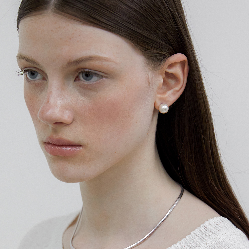 [바이이에르] [925 silver] Pureline White pearl earrings 10mm (Silver) BH6E49641W9XXX - 상세 이미지 2