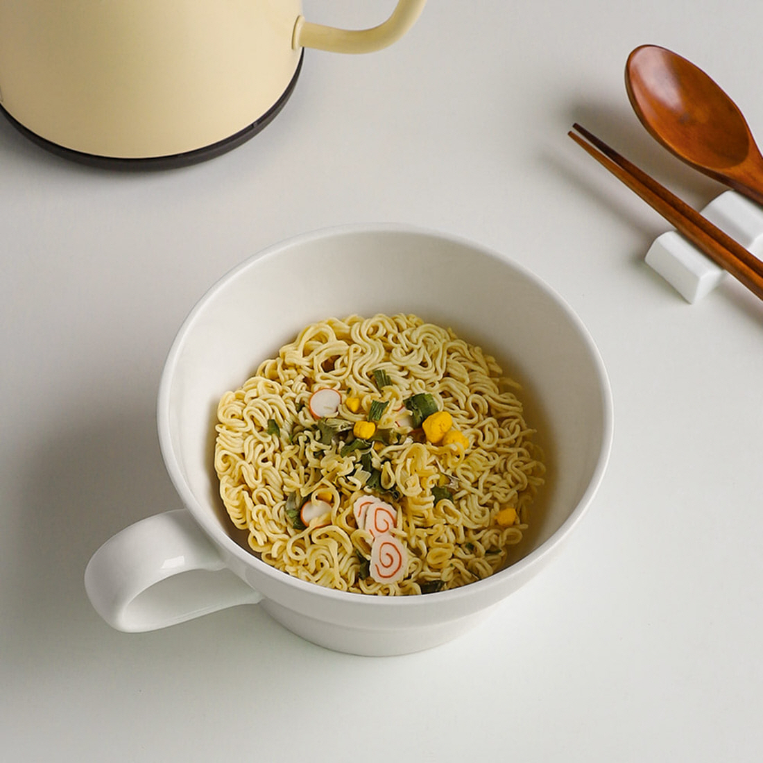 화이트 손잡이 컵라면 그릇 육개장도자기 비빔밥 시리얼 전자레인지 용기 라면기