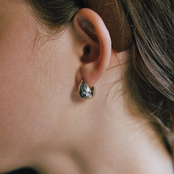 [바이이에르] Fig one touch earrings (Silver) BH7E4A728WBXXX - 상세 이미지 3