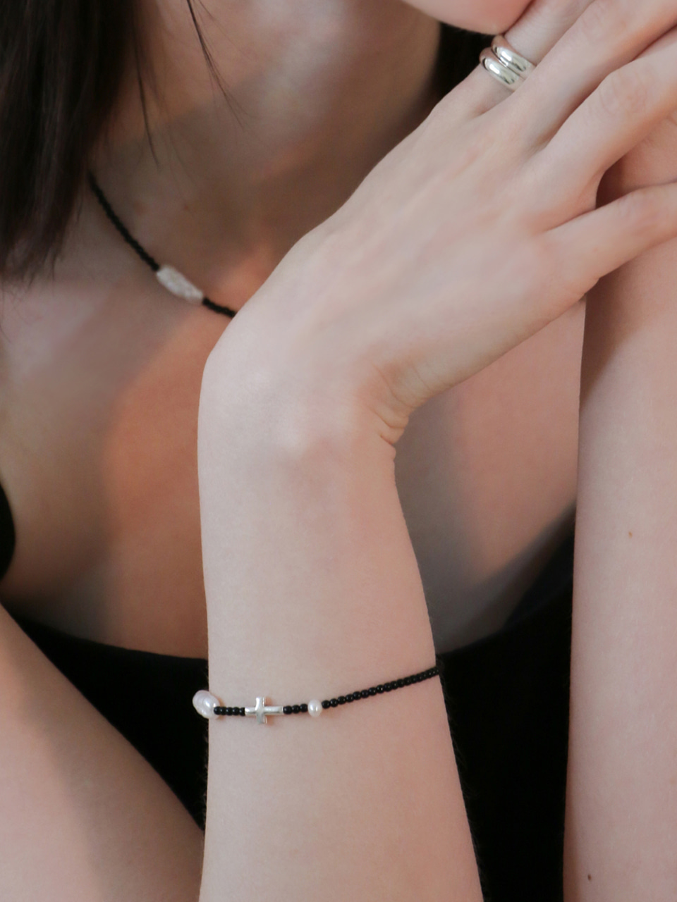 Noir Bracelet 노어 블랙십자가 팔찌 - 상품 이미지
