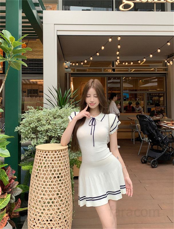여성 세일러카라 배색 프릴소매 니트 미니 원피스 슬림핏 플레어 A라인 핏예쁜 여름 캐주얼 데이트룩 휴양지룩 바캉스룩 봄 여름 - 상세 이미지 4