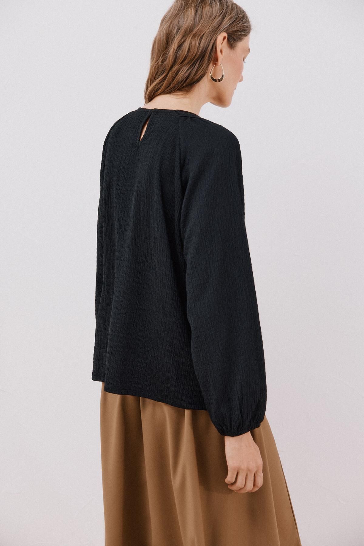 꼬르떼피엘 크로셰 라운드넥 블라우스 6322477 NEGRO - 상세 이미지 5