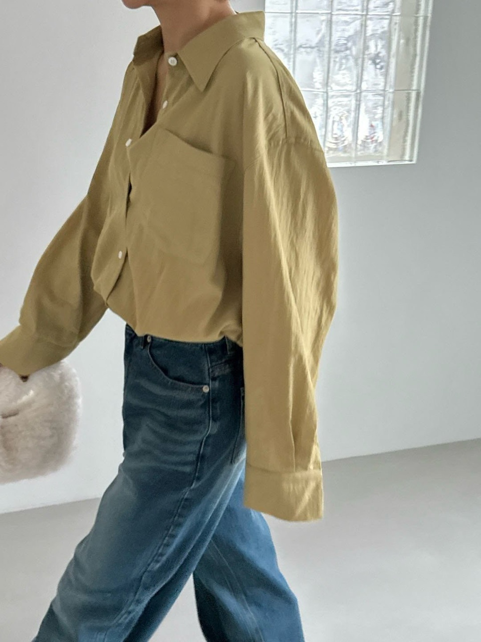 살롱드매그 애쉬 남방 여성 루즈핏 긴팔 셔츠 - 상세 이미지 3