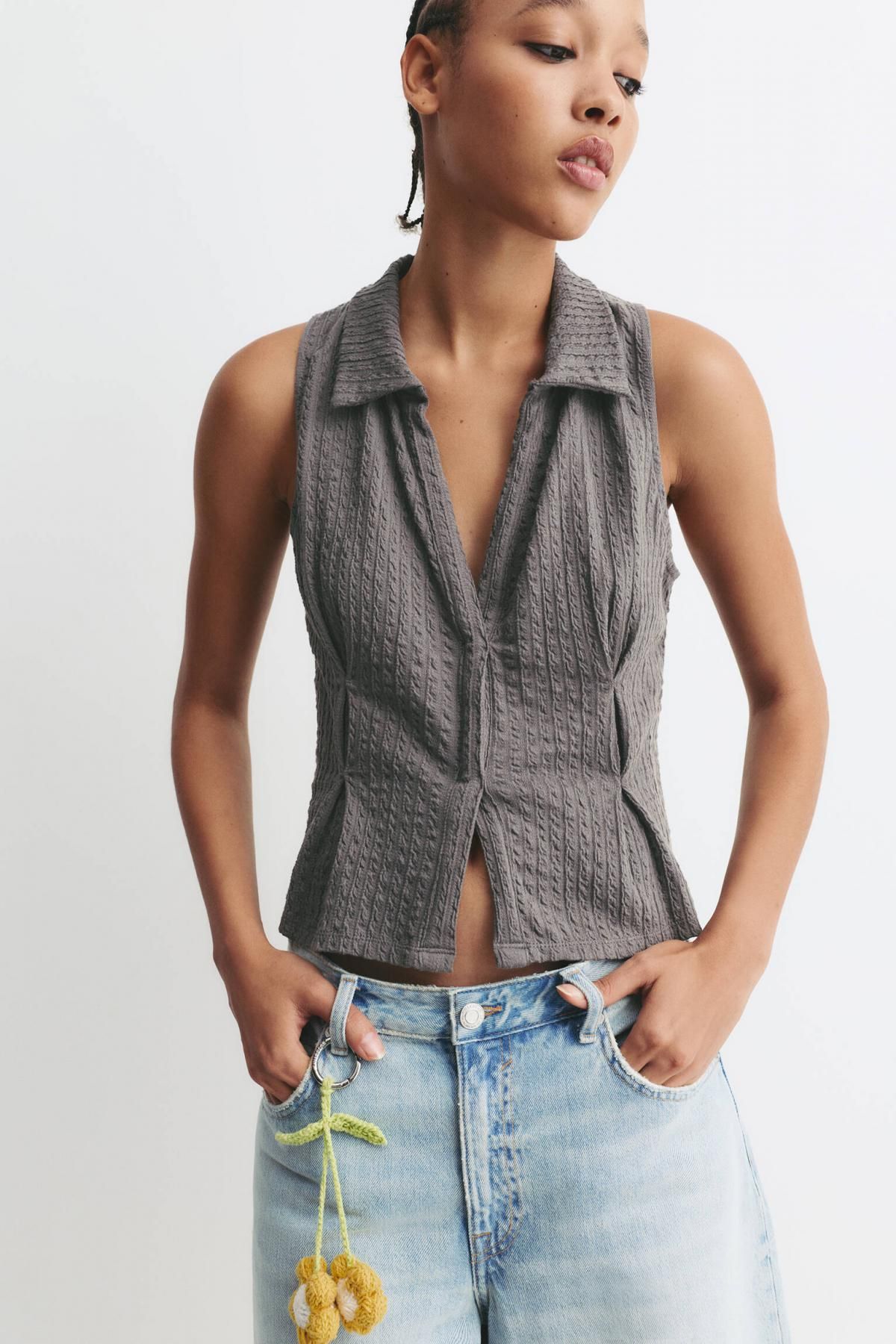 풀앤베어 텍스처 슬리브리스 카라 베스트 탑 7151/338 ANTHRACITE GREY - 상세 이미지 5