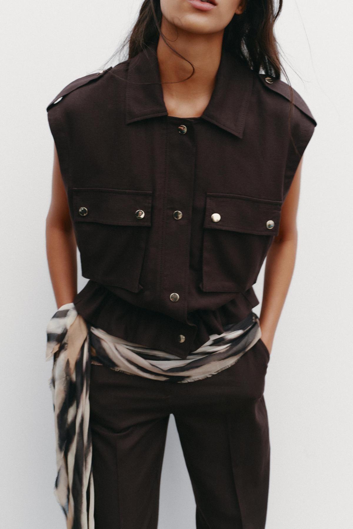 자라 테크니컬 카고 린넨 베스트 8150/433 BROWN - 상세 이미지 3