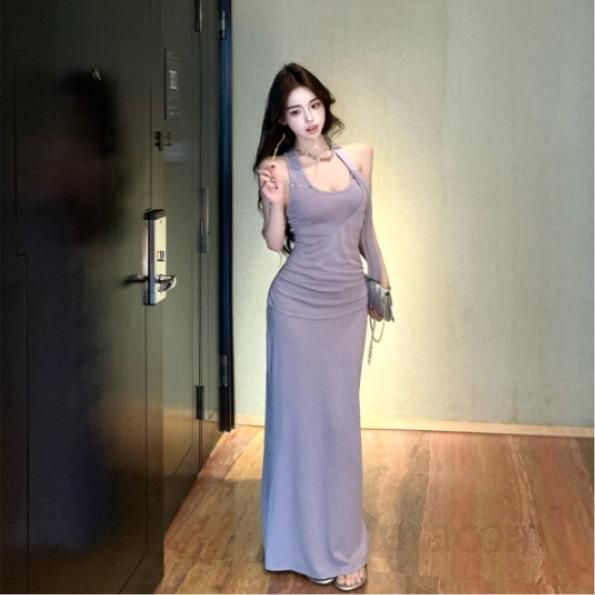 여성 하이웨스트 할터넥 슬림핏 바디콘 롱원피스 비대칭 옆트임 주름 디테일 글램 섹시 페미닌 파티룩 바캉스룩 데이트룩 원피스 봄 여름 - 상품 이미지