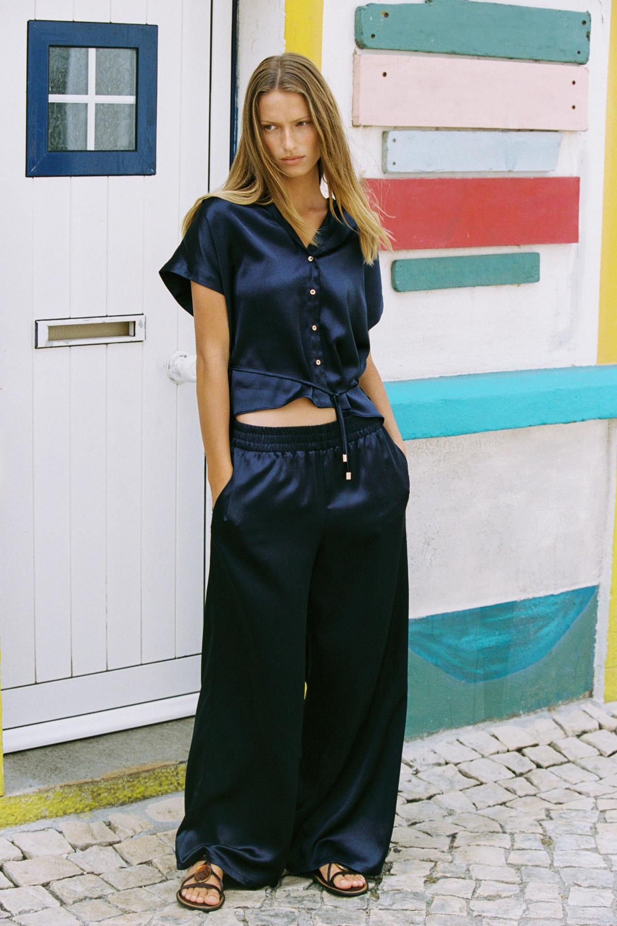 자라 새틴 벨트 반팔 셔츠 8528/399 NAVY BLUE - 상세 이미지 2