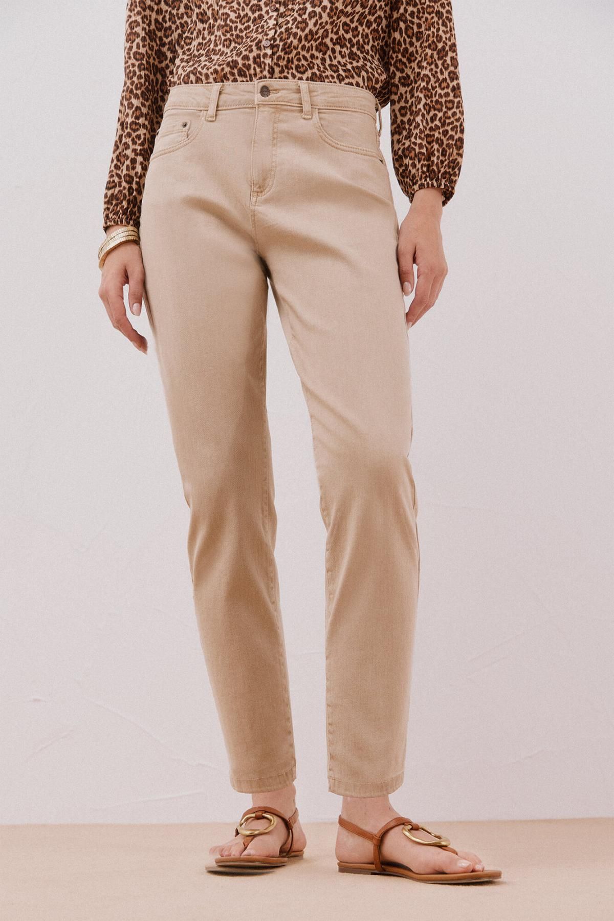 꼬르떼피엘 슬림핏 베이지 데님 맘핏 진 8880968 MARRON - 상품 이미지