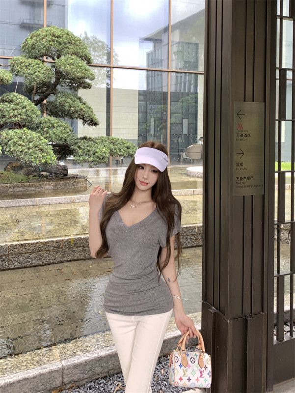 여성 브이넥 반팔 면 골지 슬림핏 중장기장 티셔츠 데일리웨어 편안한 이너 캐주얼 오피스룩 봄 여름 - 상세 이미지 3