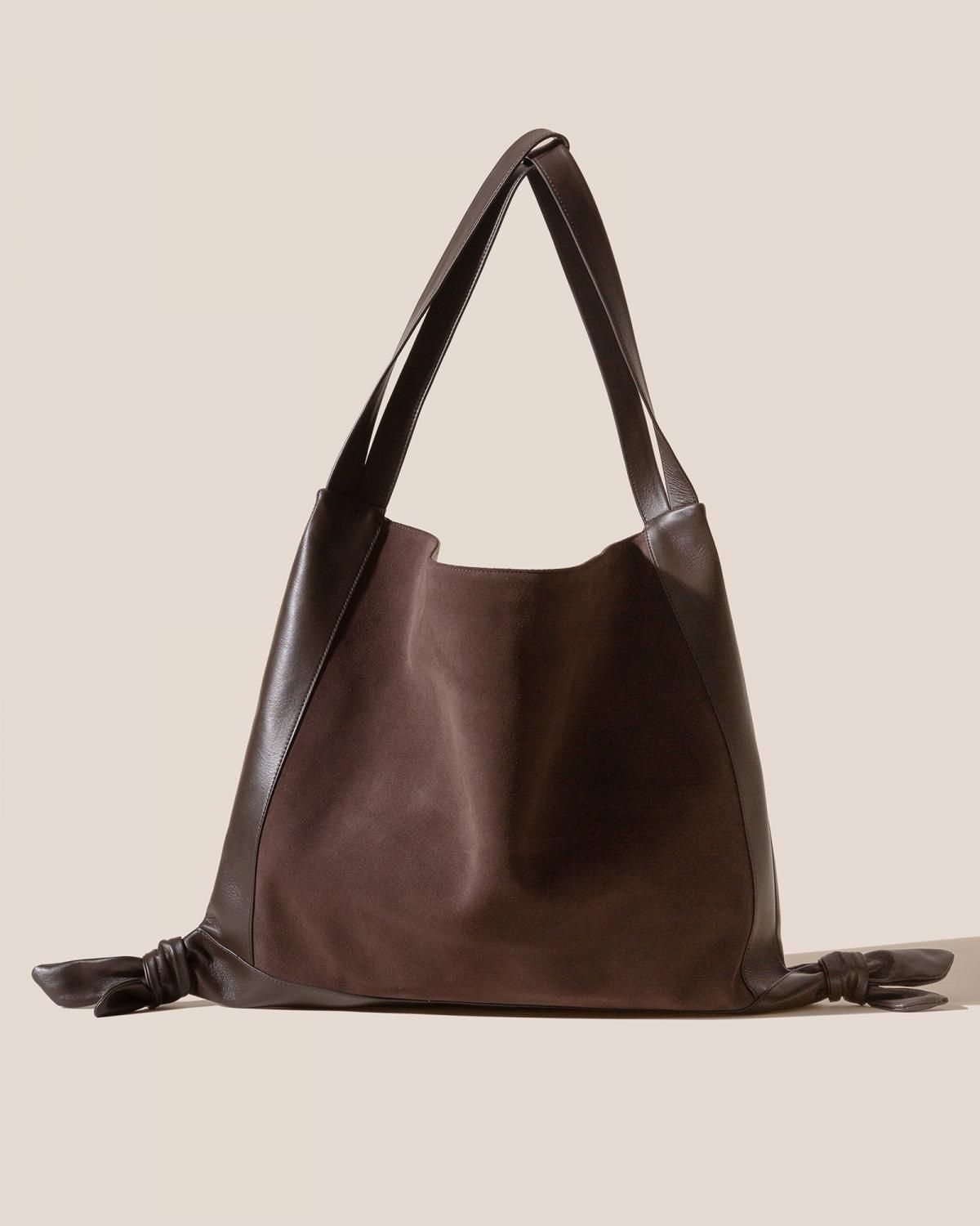 헤레우 카도르 스웨이드 슬라우치 숄더백 14870950052172 DARK BROWN - 메인 이미지