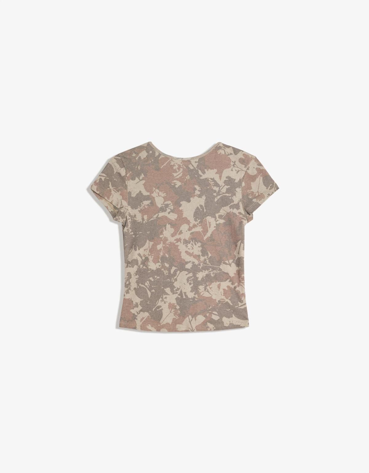 버쉬카 카모플라주 프린트 반팔 티셔츠 7613/033 BROWN - 상품 이미지