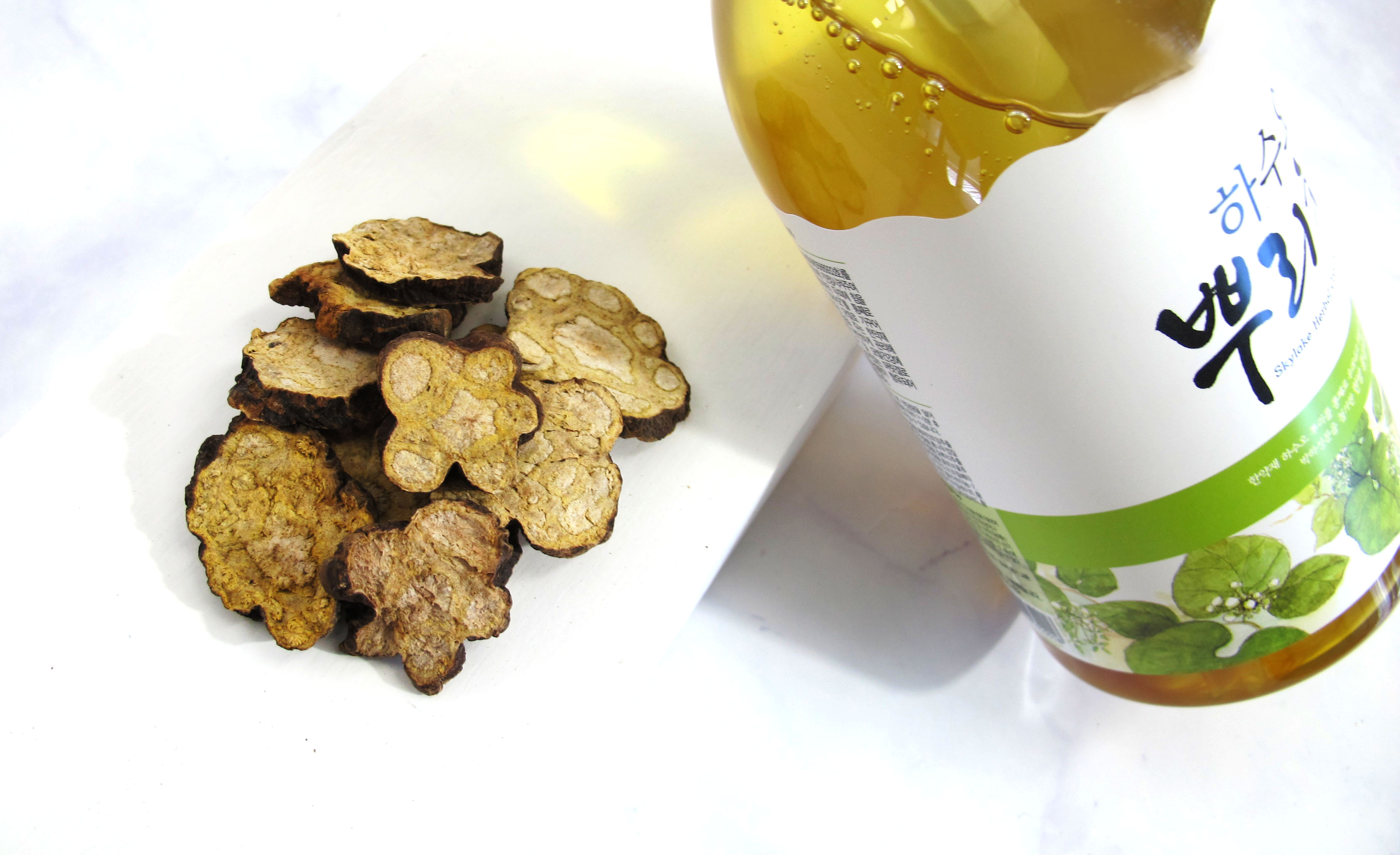 하수오 뿌리채 쿨샴푸 쿨링샴푸 탈모 한방 천연 비듬 저자극 이미지 2
