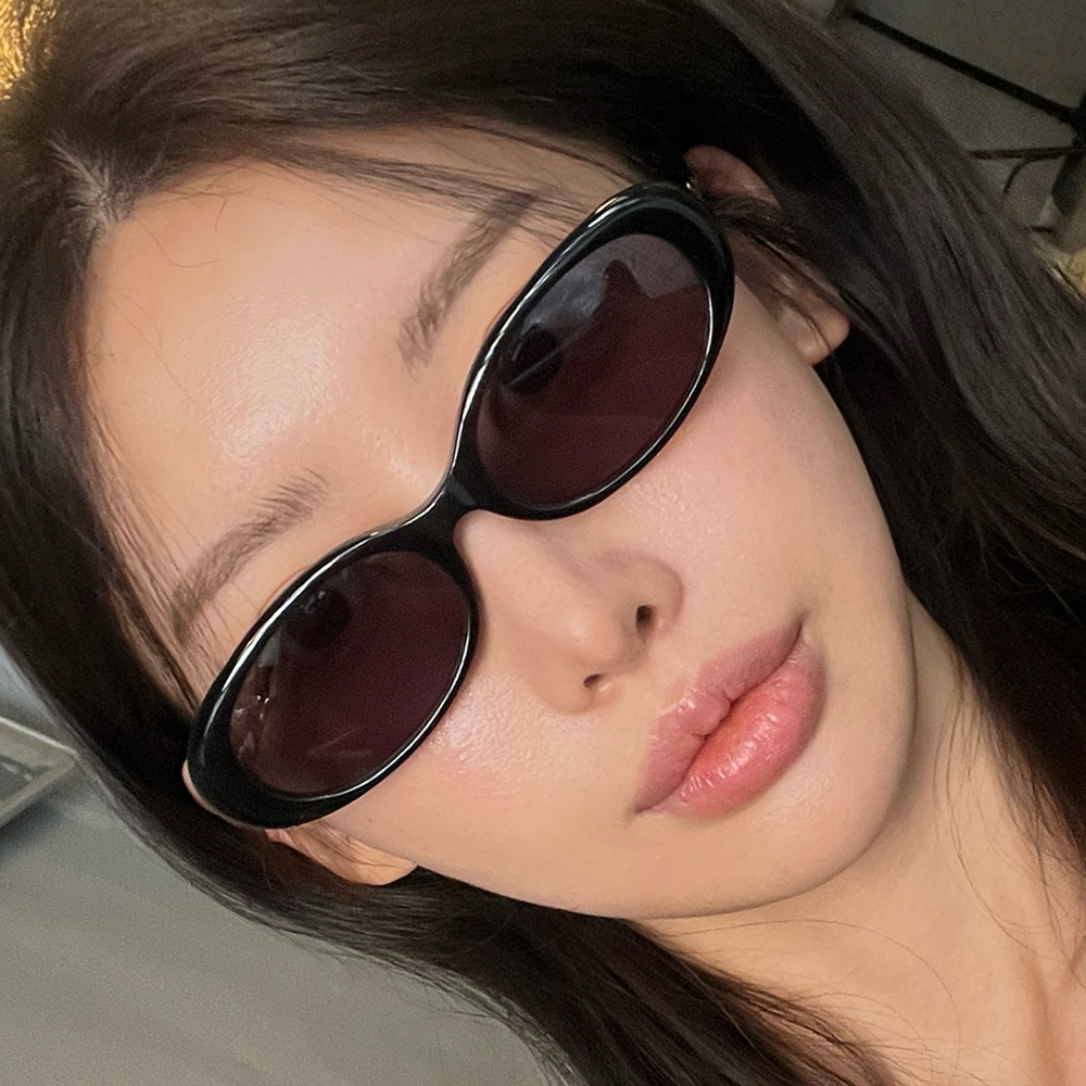 마르카토 선글라스 카이아 kaia c001 블랙 오벌 여자 긱시크 뿔테 - 상세 이미지 5