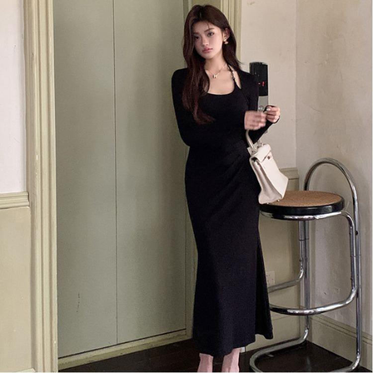 여성 홀터넥 니트 슬림핏 롱원피스 긴팔 바디라인 데일리룩 데이트룩 하객룩 청순섹시 가을 겨울 8548
