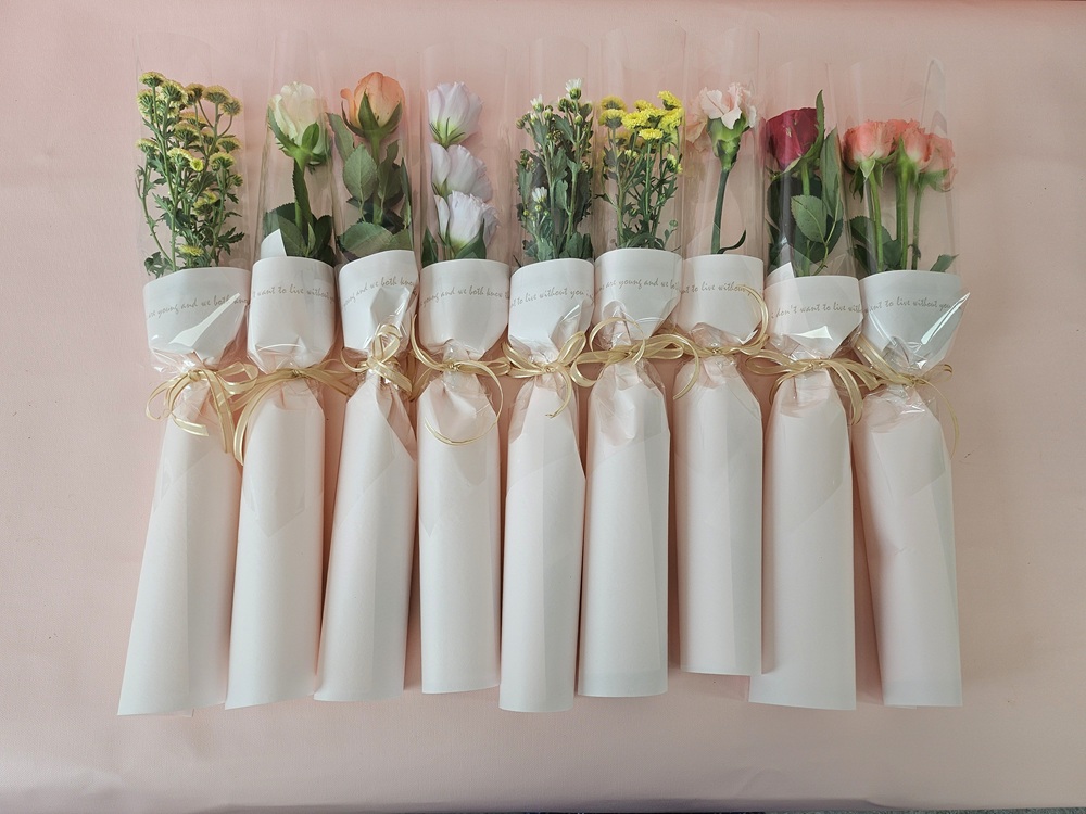 유스풀몰 한송이 꽃다발 포장 택배 꽃배달 싼곳 카네이션 한송이 (연한색) 답례품 칠순 돌
