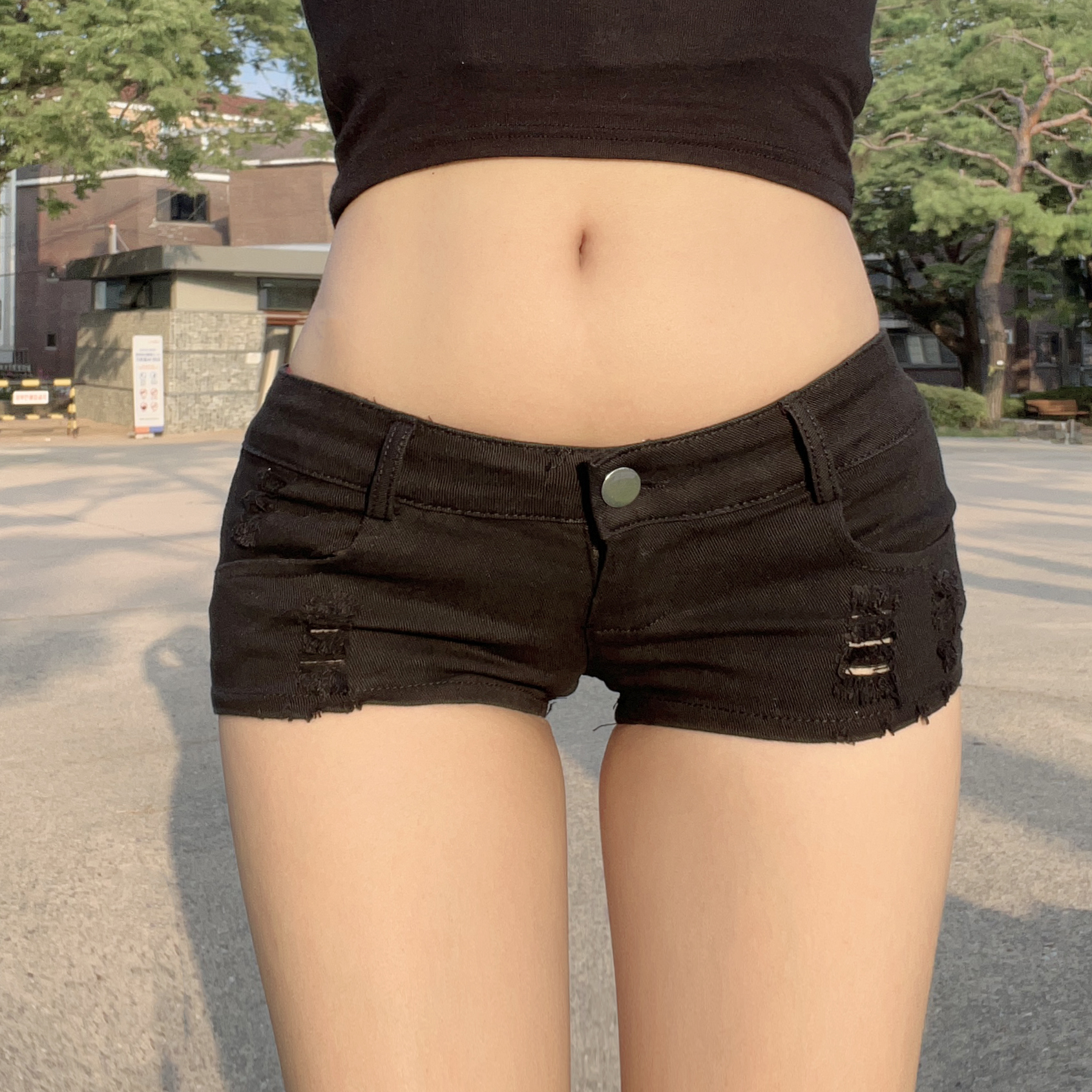 심플 기본 스판 로우 페스티벌 섹시 반바지 핫팬츠 숏팬츠 (화이트/블랙) - 상세 이미지 4