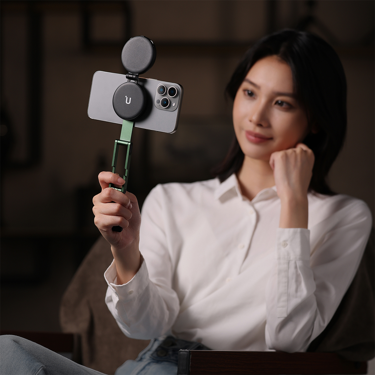 울란지 올인원 맥세이프 스마트폰 셀카 미니 삼각대 + 조명 키트 (MA60 + LM19) 이미지 6