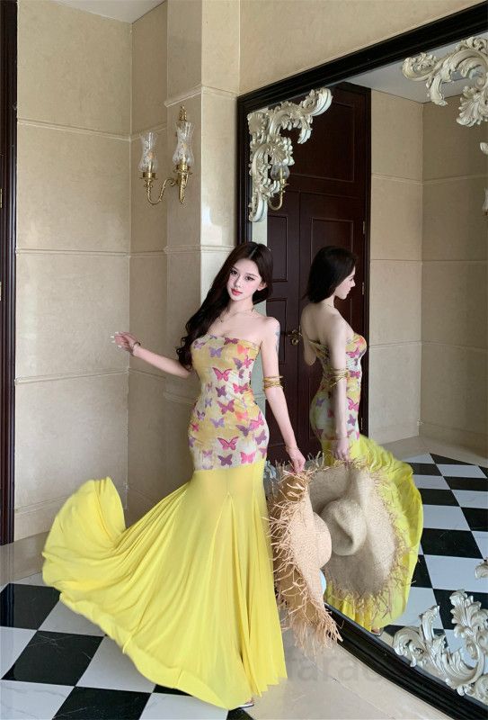 여성 튜브탑 나비패턴 쉬폰 머메이드 롱원피스 언발란스 플레어 바캉스룩 휴양지룩 봄 여름 - 상세 이미지 3