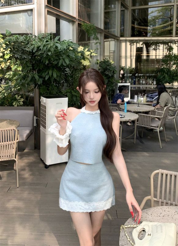 여성 백리스 홀터넥 크롭 민소매 상의 레이스 미니스커트 투피스 세트 핫걸 슬림핏 데이트룩 캐주얼 코디 봄 여름 - 상세 이미지 4