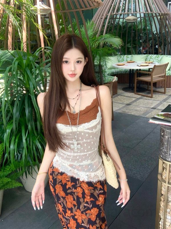 여성 고급스러운 레이스 민소매 시스루 블라우스 화사한 플라워 롱 스커트 투피스 세트 밴딩 하객룩 데이트룩 페미닌 우아한 데일리 나들이룩 바캉스룩 봄 여름 - 상세 이미지 4
